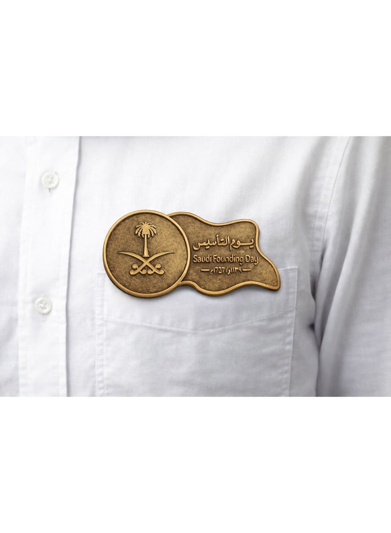 Sasha Saudi Founding Day Brooch – Premium Metal Pocket Brooch for Shirts & Thobes | National Heritage Emblem - Image 2